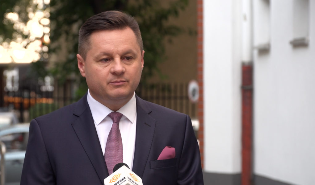 W Polsce spada jakość obsługi klientów. Najwięcej uwag konsumentów dotyczy kompetencji pracowników i długich kolejek