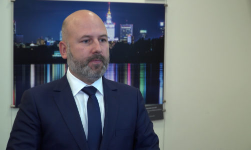 Za kilka miesięcy po poradę zdrowotną będzie można się udać do apteki. Przyniesie to znaczące oszczędności w ochronie zdrowia