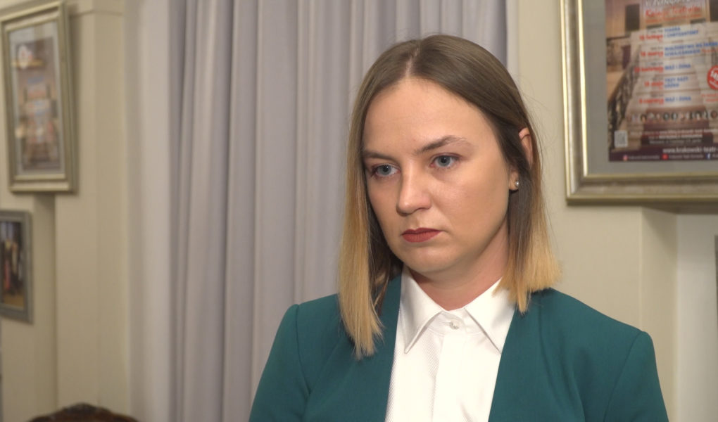 Wciąż trudno o szybki proces rozwodowy. Od złożenia pozwu do pierwszej rozprawy mija średnio dziewięć miesięcy