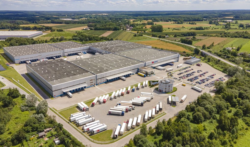 Branża logistyczna z optymizmem patrzy na kolejne miesiące. Połowa firm spodziewa się wyższych zysków, zamierza też inwestować w nowe rozwiązania [DEPESZA]