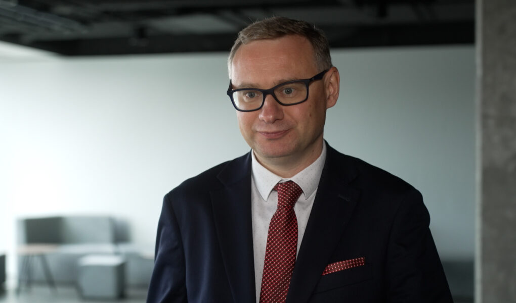 Kończą się konsultacje Planu Społeczno-Klimatycznego. 2,4 mld euro trafi na sektor transportu po 2026 roku