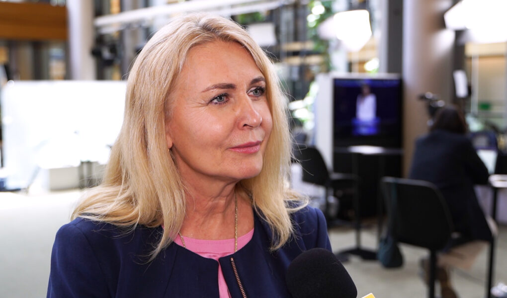 Trwa debata o nowych przepisach dotyczących praw pasażerów. Możliwe zmiany w wysokości odszkodowań za opóźnione loty