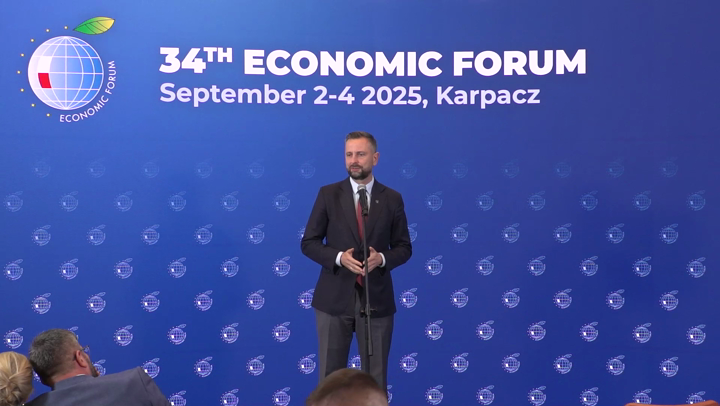 Briefing Władysława Kosiniaka-Kamysza podczas Forum Ekonomicznego w Karpaczu