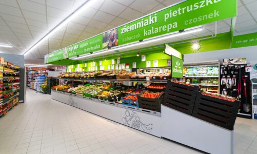 W sklepach zbliża się szczyt przedświątecznych zakupów. Od sieci handlowych wymaga to miesięcy przygotowań i dużej elastyczności [DEPESZA]